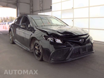 2022 Toyota Camry SE - miniatura 3