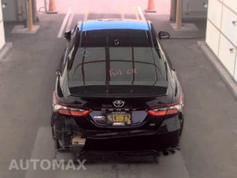 2022 Toyota Camry SE - miniatura 5