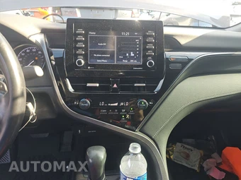 2022 Toyota Camry SE - miniatura 11