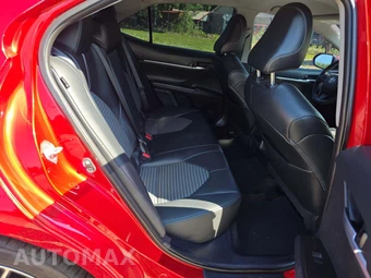 2022 Toyota Camry SE - miniatura 13