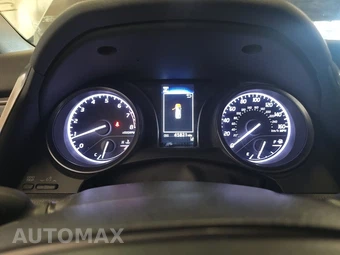 2022 Toyota Camry SE - miniatura 12