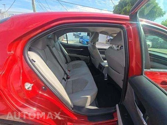 2022 Toyota Camry SE - miniatura 17