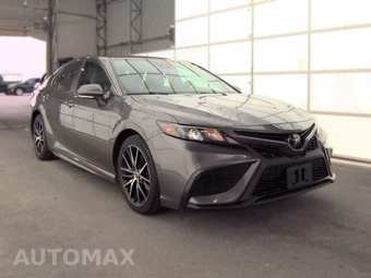 2022 Toyota Camry SE - miniatura 3