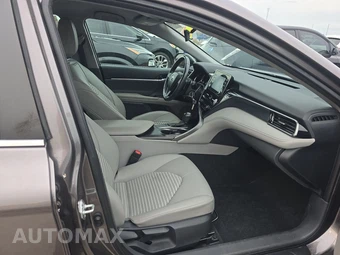 2022 Toyota Camry SE - miniatura 8