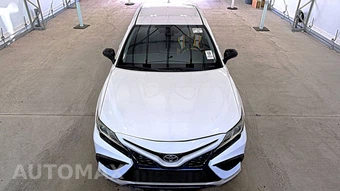 2022 Toyota Camry SE - miniatura 2