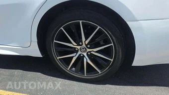 2022 Toyota Camry SE - miniatura 40