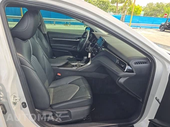 2022 Toyota Camry SE - miniatura 8