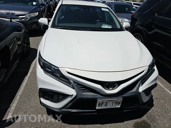 2022 Toyota Camry SE - miniatura 2