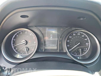 2022 Toyota Camry SE - miniatura 9