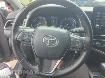 2022 Toyota Camry SE - miniatura 10
