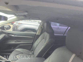2022 Toyota Camry SE - miniatura 14