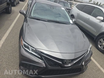 2022 Toyota Camry SE - miniatura 2