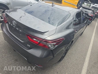 2022 Toyota Camry SE - miniatura 4
