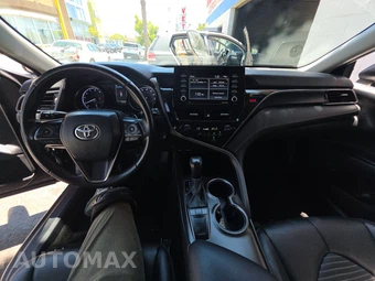 2022 Toyota Camry SE - miniatura 11