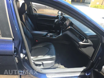 2022 Toyota Camry SE - miniatura 8