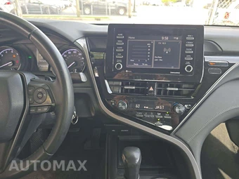 2022 Toyota Camry SE - miniatura 10