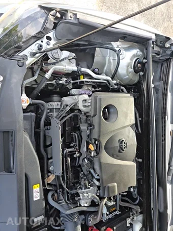 2022 Toyota Camry SE - miniatura 24