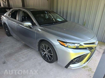 2022 Toyota Camry SE - miniatura 4