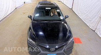2022 Toyota Camry SE - miniatura 2