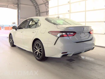 2022 Toyota Camry SE - miniatura 6