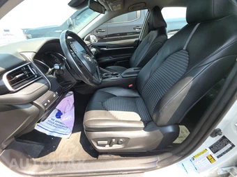 2022 Toyota Camry SE - miniatura 7