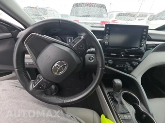 2022 Toyota Camry SE - miniatura 11