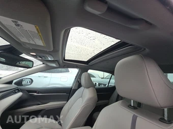 2022 Toyota Camry SE - miniatura 17