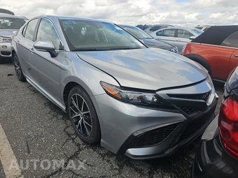 2022 Toyota Camry SE - miniatura 3