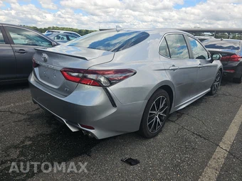 2022 Toyota Camry SE - miniatura 4