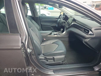 2022 Toyota Camry SE - miniatura 8