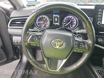 2022 Toyota Camry SE - miniatura 10