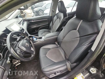 2022 Toyota Camry SE - miniatura 7
