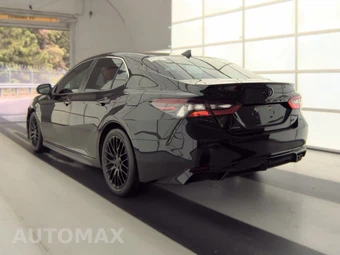 2022 Toyota Camry SE - miniatura 6