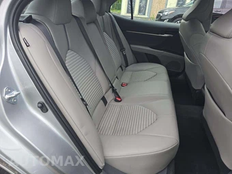 2022 Toyota Camry SE - miniatura 13