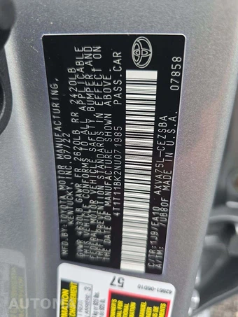 2022 Toyota Camry SE - miniatura 2