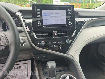 2022 Toyota Camry SE - miniatura 7
