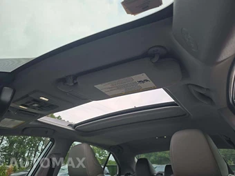 2022 Toyota Camry SE - miniatura 8