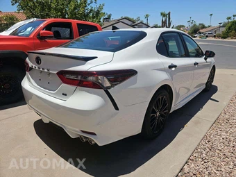 2022 Toyota Camry SE Nightshade Edition - miniatura 3