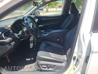2022 Toyota Camry SE Nightshade Edition - miniatura 6