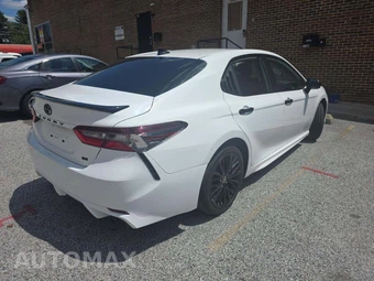 2022 Toyota Camry SE Nightshade Edition - miniatura 3