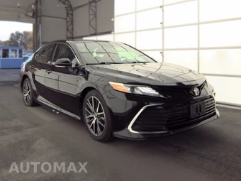 2022 Toyota Camry XLE - miniatura 3