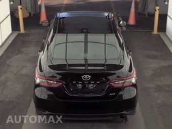 2022 Toyota Camry XLE - miniatura 5