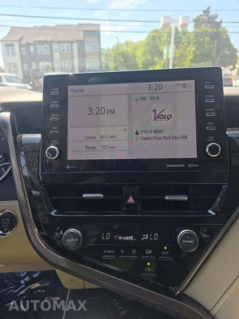 2022 Toyota Camry XLE - miniatura 10