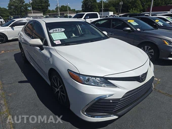 2022 Toyota Camry XLE - miniatura 4