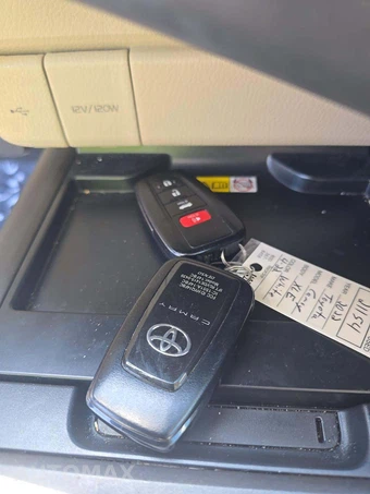 2022 Toyota Camry XLE - miniatura 8