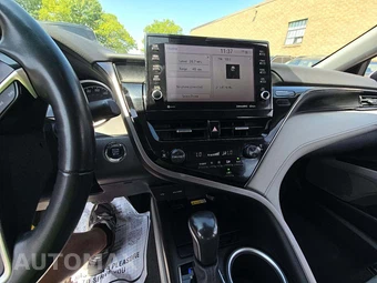 2022 Toyota Camry XLE - miniatura 10