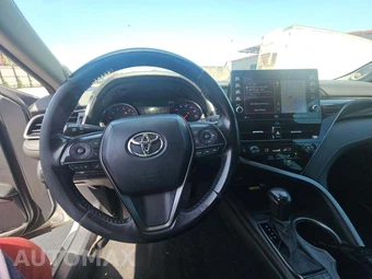 2022 Toyota Camry XSE - miniatura 10