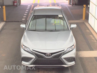 2022 Toyota Camry XSE - miniatura 2