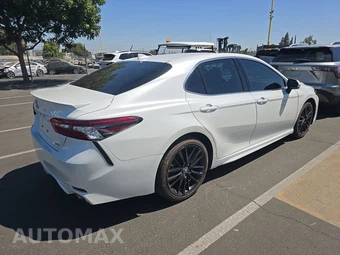 2022 Toyota Camry XSE - miniatura 4