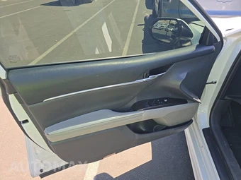 2022 Toyota Camry XSE - miniatura 9